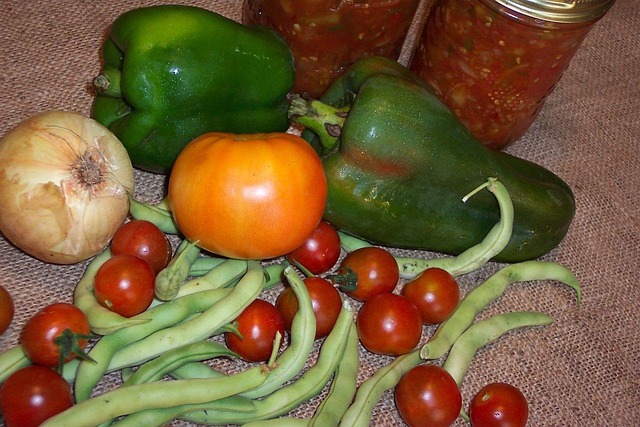 harvest, canning, preserves, preserving, garden, vegetables, tomatoes, beans, peppers, autumn, fall, nature, onions, salsa, home, made, recipe, jars, brown onion